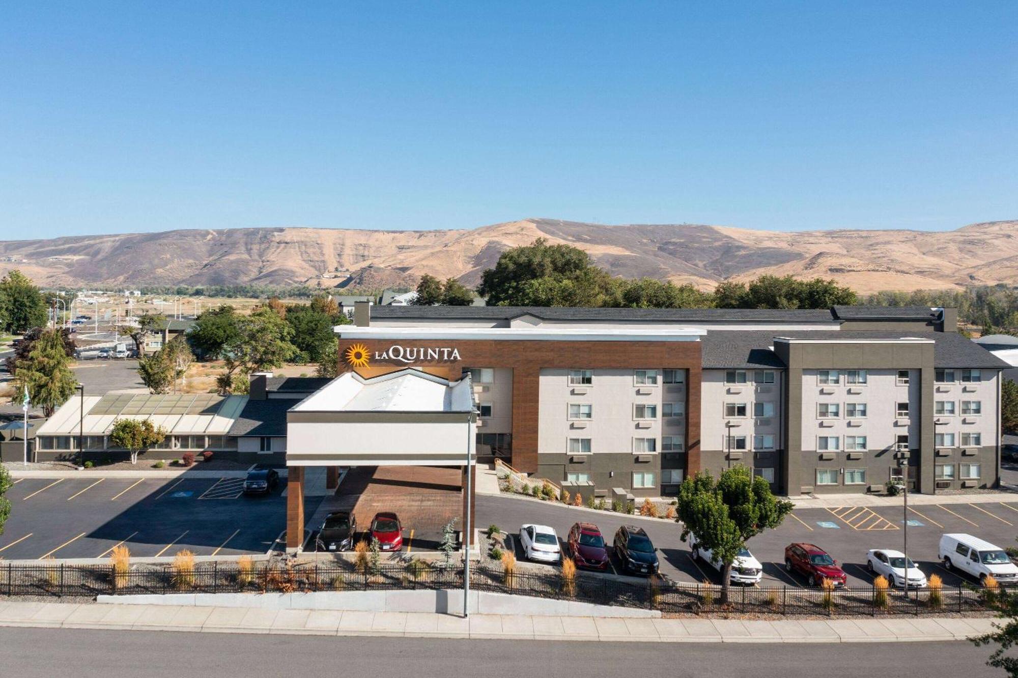 La Quinta Inn & Suites By Wyndham Yakima Downtown Exterior foto